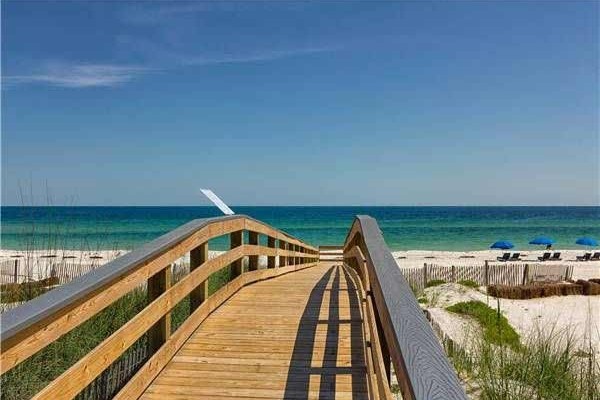 [Image: Sea Fever: 5 BR / 4.5 BA Beach Home in Orange Beach, Sleeps 12]