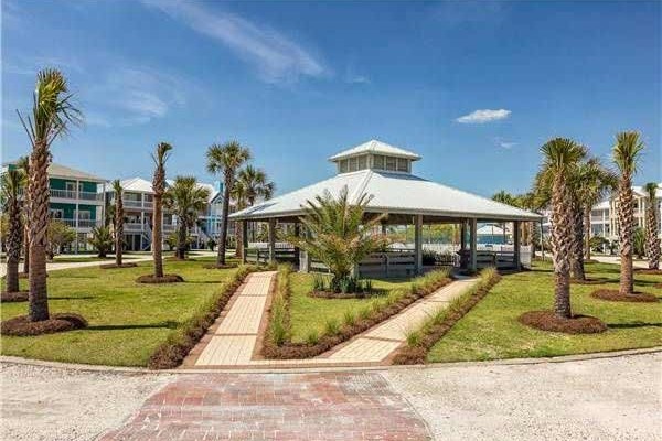 [Image: Sea Fever: 5 BR / 4.5 BA Beach Home in Orange Beach, Sleeps 12]