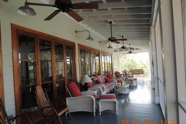 [Image: 3BR and Guest Loft on Beautiful and Relaxing Palmetto Creek]