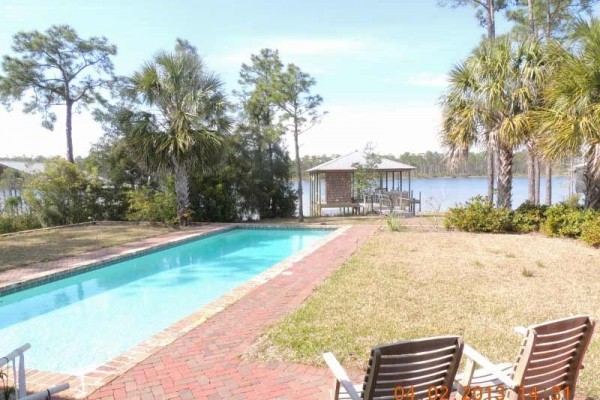 [Image: 3BR and Guest Loft on Beautiful and Relaxing Palmetto Creek]