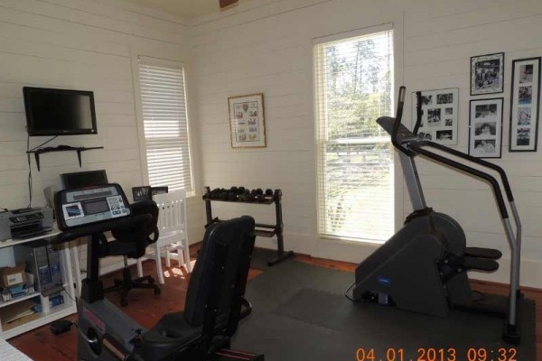 [Image: 3BR and Guest Loft on Beautiful and Relaxing Palmetto Creek]