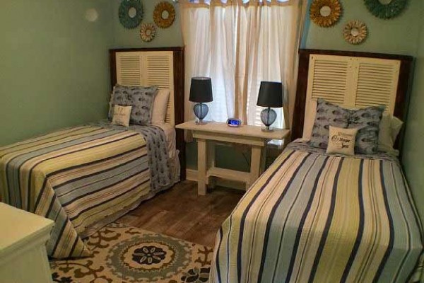 [Image: Orange Beach Living at it's Finest! Beach Cabin Charm with Resort Amenities!]