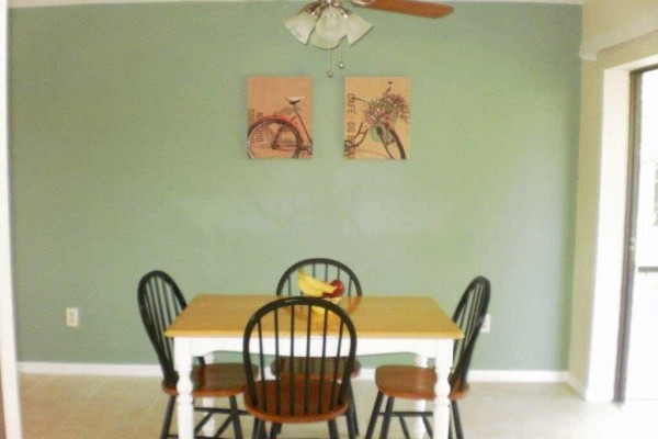 [Image: Adorable Ranch, Completely Renovated Inside, Cul-De-Sac, 3 BR 2 BA Sleeps 6-8]