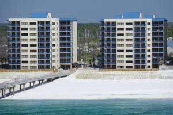 [Image: Four Seasons a 301e Orange Beach Gulf Front Vacation Condo Rental - Meyer Vacation Rentals]