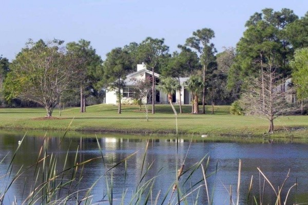 [Image: Large New House on Private Lake on a Multiacre Lot. Close to Everything.]