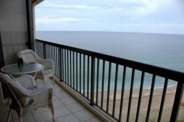 [Image: Your Islandia II Oceanfront Condo on Hutchinson Island]