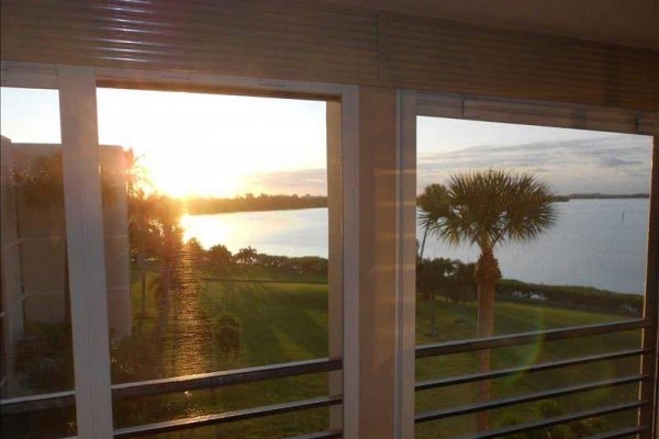 [Image: Waterfront, Renovated Condo on Exclusive Hutchinson Island]