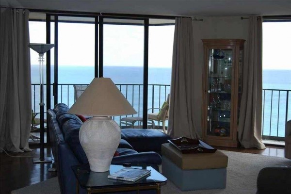 [Image: Ocean Front, 3b /2b, 15th Fl-Spacious with Unobstructed Views]