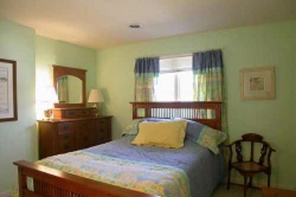 [Image: Bethany Beach, Close to Beach, Comfort of Home with Wifi, Sleeps 10]