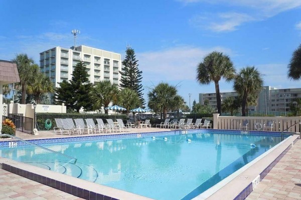 [Image: Resort Style Condo 10 Mins from Cruise Ships; 50 Mins from Disney]