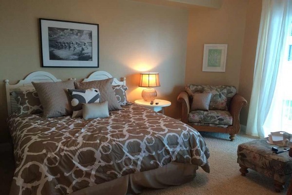 [Image: Beautiful Condo on the Beach in Daytona Beach Shores]