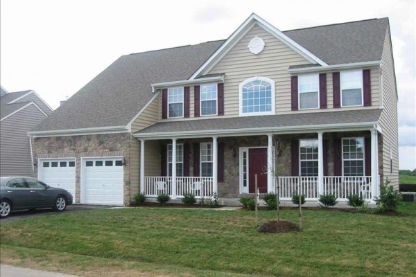[Image: Build Your Family Memories Here!!! 5BR/3.5 BA]