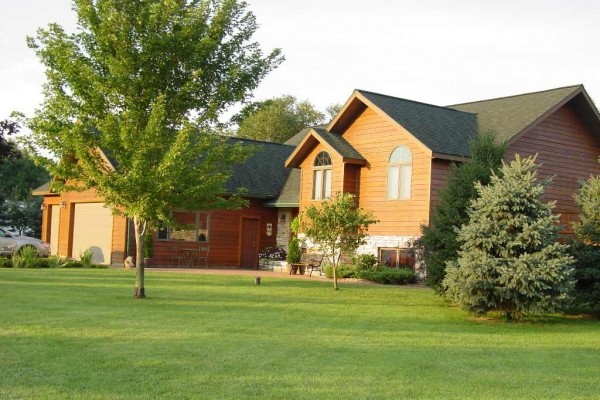 [Image: Private Retreat on the Mississippi River]