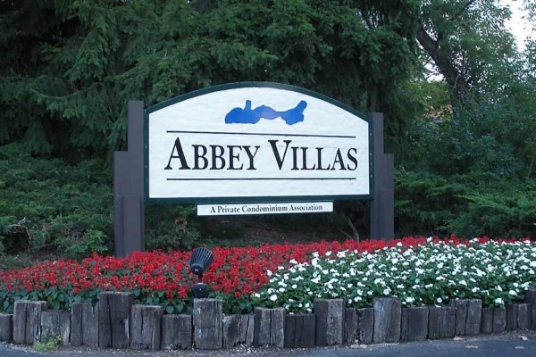 [Image: Plan Your Summer Vacation - Abbey Villa]