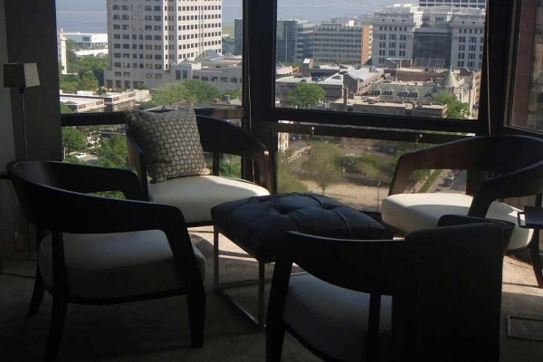 [Image: Enjoy Amazing Views of Downtown Milwaukee from a Stylish, Sunny Space]