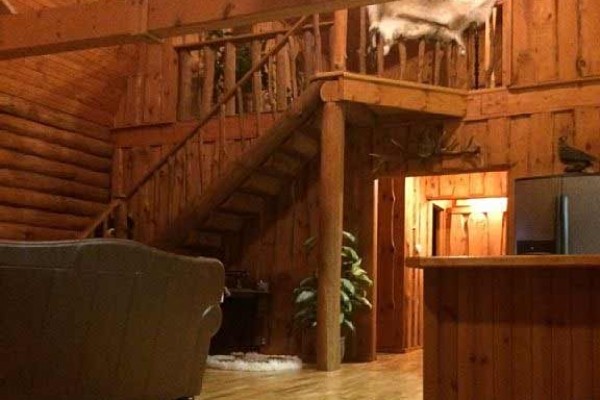 [Image: Total Privacy !!! Log Home Surrounded by 5 Acres of Woods Near Geneva Lake.]
