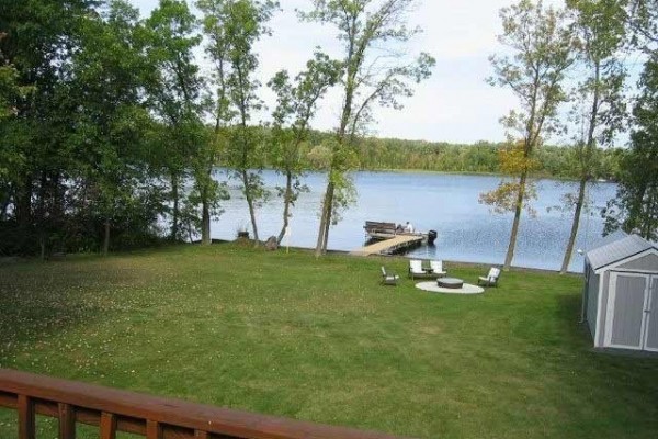 [Image: Lakefront Home 90 Minutes from Mpls. Near Turtle Lake Wi]