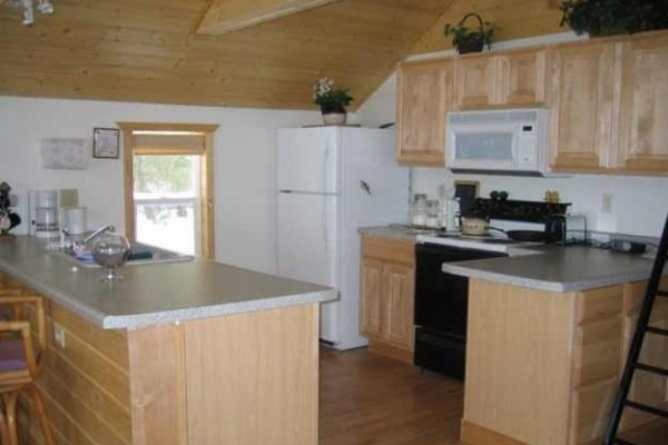 [Image: Secluded Log Cabin Getaway on Chetek Chain of Lakes]