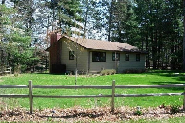 [Image: Beautiful Lake Home on Chetek Chain]