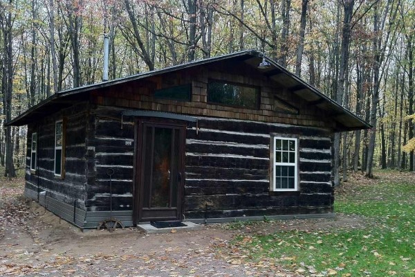 [Image: Haycreek 1930 Cabin on 15 Wooded Acres]