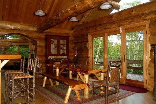 [Image: Secluded Luxury Log Home in Wisconsin Wilderness]