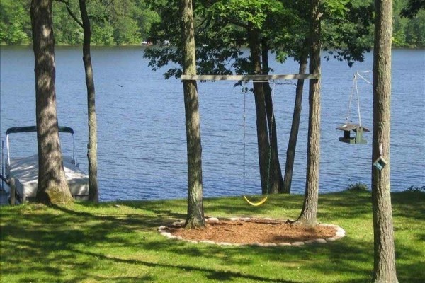 [Image: Large, Private, Renovated Lake Home on Beautiful Pipe Lake]