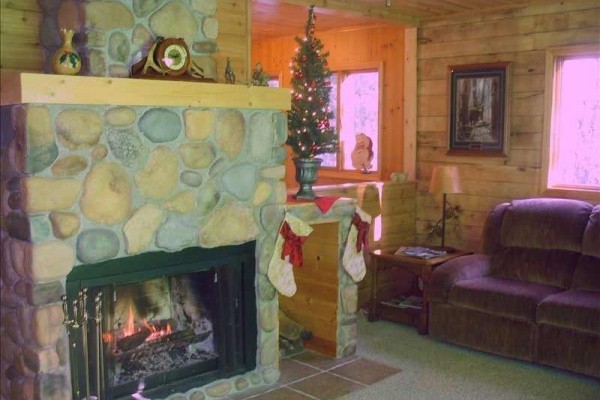 [Image: Large Cabin in the North Woods of Wisconsin on Quiet Lake]