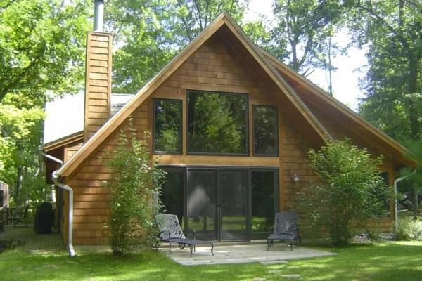 [Image: Log and Cedar Shake Lakehm- Sleeps 8- 2 Hrs from Twin Cities]