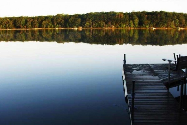 [Image: Exceptional and New. Classic Northwoods Pipe Lake Cabin.]