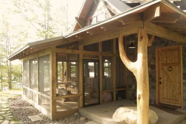 [Image: Exceptional and New. Classic Northwoods Pipe Lake Cabin.]