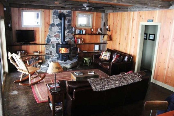 [Image: Exceptional and New. Classic Northwoods Pipe Lake Cabin.]