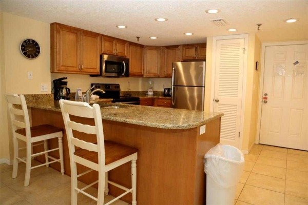 [Image: 2b 2b Beach Place Pass View Balcony. New Kitchen and Baths. 60 Inch Lcd. Wifi]