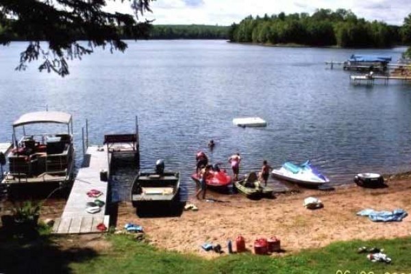 [Image: Spacious Living at Waters Edge on Pristine Chippewa Flowage]