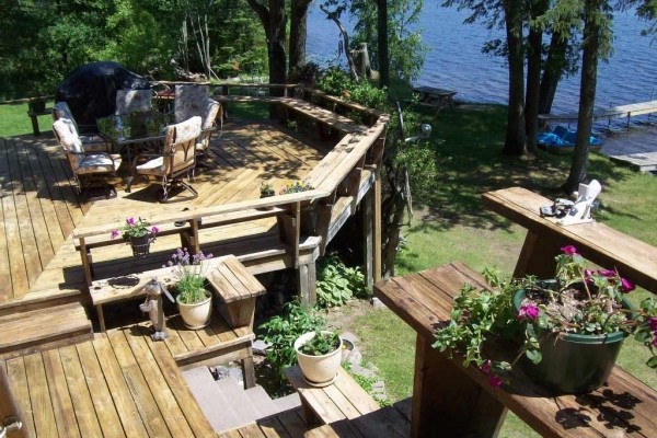 [Image: Spacious Living at Waters Edge on Pristine Chippewa Flowage]