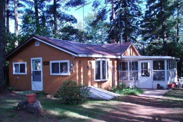 [Image: Welcome to the Northwoods 'Tall Pines Hide-a-Way' Cabin Rental]