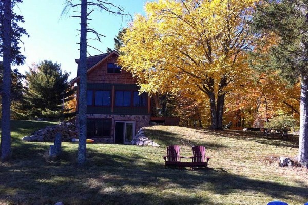 [Image: Historic Log Cabin on Beautiful, Private Lake of the Falls]