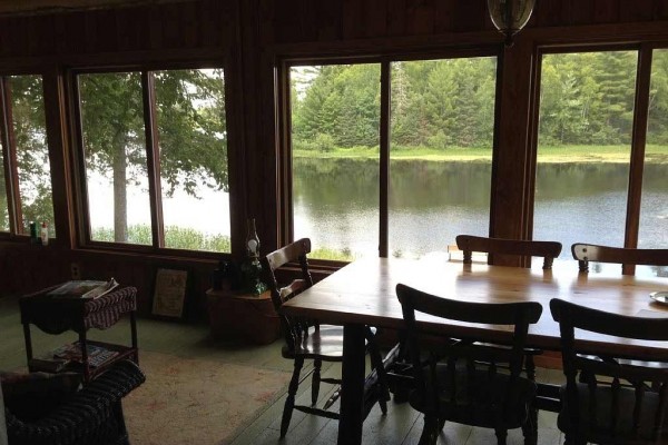 [Image: Historic Log Cabin on Beautiful, Private Lake of the Falls]