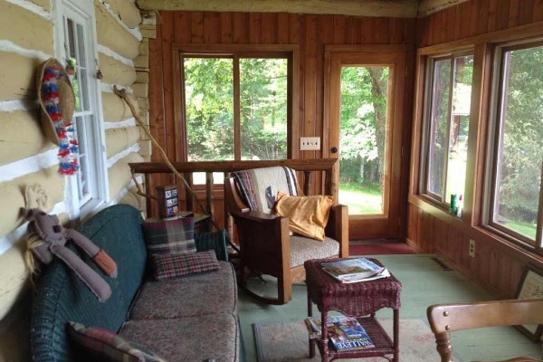 [Image: Historic Log Cabin on Beautiful, Private Lake of the Falls]