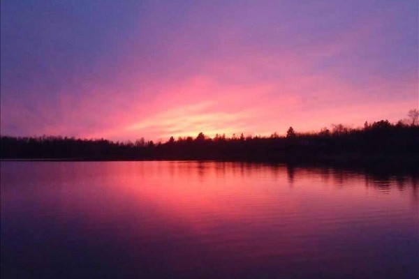 [Image: Turtle Flambeau Flowage Lakefront Cabin]