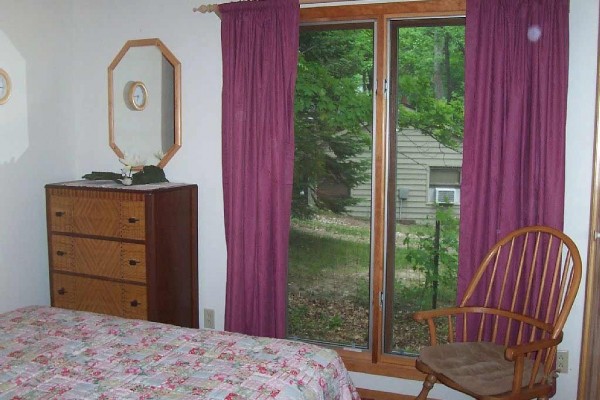 [Image: Now Renting! ~ Lower Long Lake Cottage]