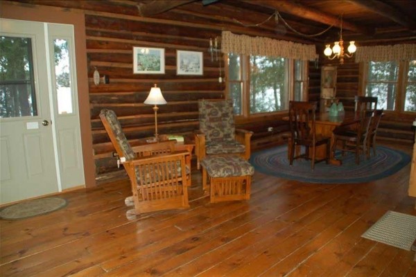 [Image: Beautiful Spacious Log Home on Butternut Lake-Great Fishing!]