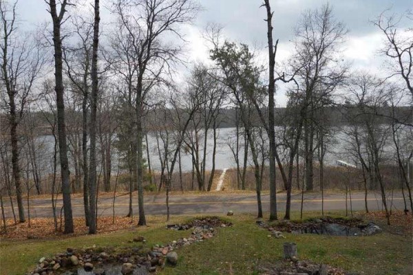 [Image: Lake Pokegama Cabin for Rent]