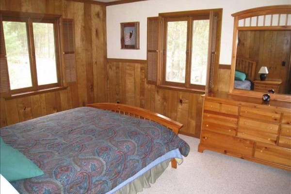 [Image: Large Private Cabin on Yellow Lake in Webster, WI]