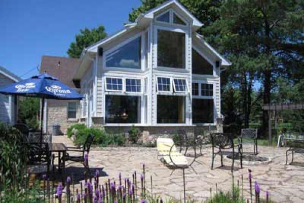 [Image: Free Lake Michigan Sunrises, Room to Sprawl &amp; Relax]