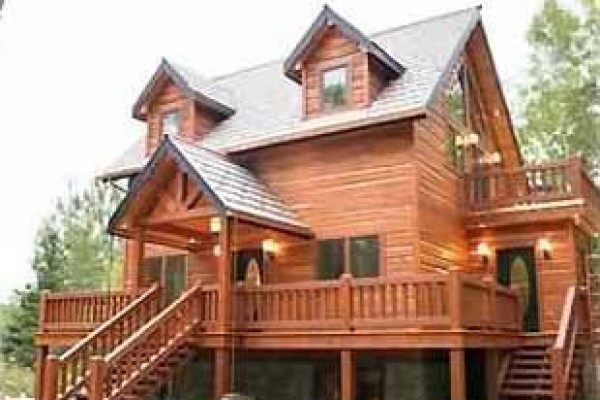 [Image: Bella Villa Log Home One of a Kind, Secluded Retreat]
