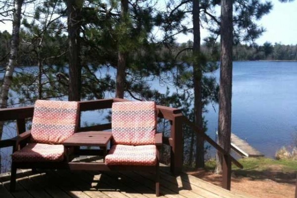 [Image: Lakefront Log Cabin on Wildcat Chain- Open Labor Day]