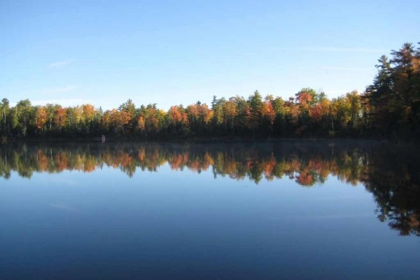 [Image: Wonderful Lakefront Vacation Home-Several Prime Fall Weeks Still Open]