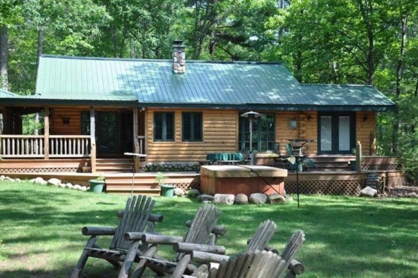 [Image: Fabulous Northwoods Cabin with Amenities &amp; Guesthouse!]