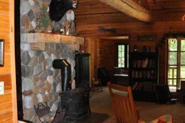 [Image: Fabulous Northwoods Cabin with Amenities &amp; Guesthouse!]