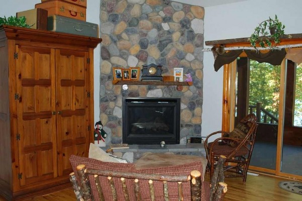 [Image: Big Family Retreat, Sleeps 15,Oxbow Lake, Boulder Junction, Presque Isle]